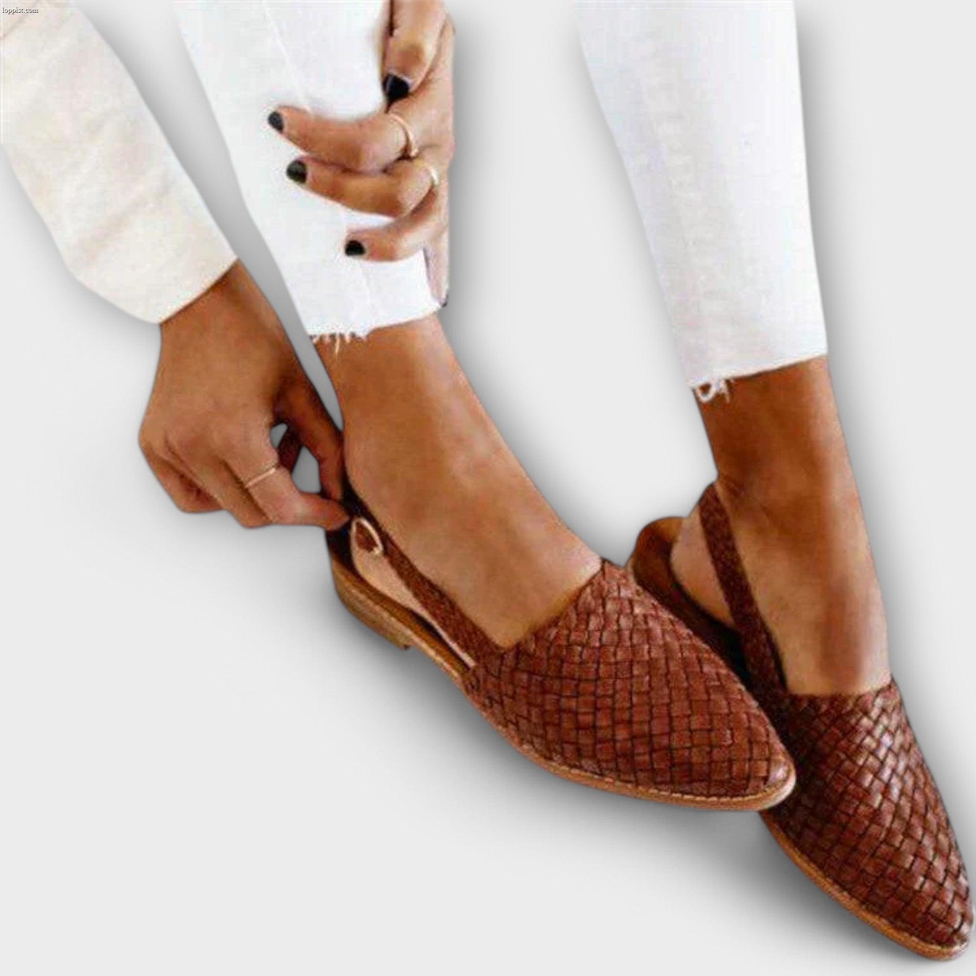 Luisa – Moccasins