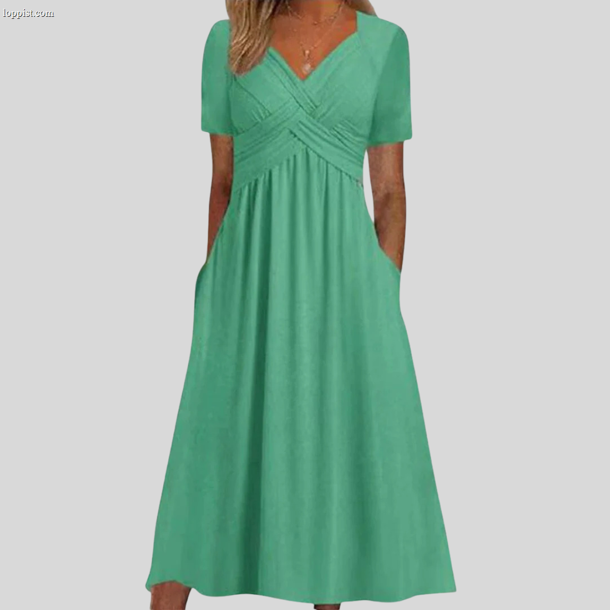 Amanda - Flattering Dress